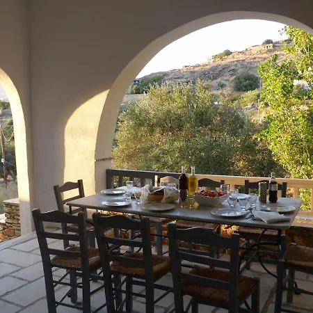 Garden House, 50 M From The Beach, Tinos *