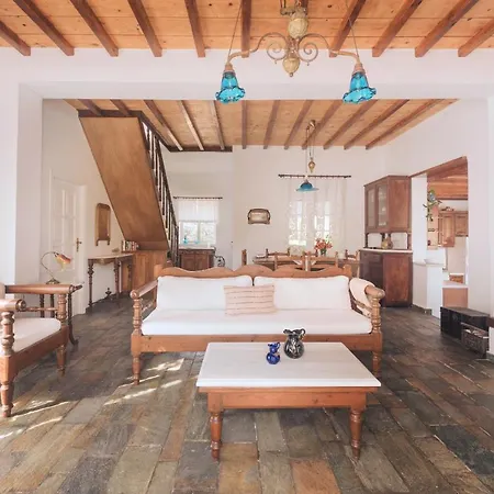 Garden House, 50 M From The Beach, Tinos Agios Romanos