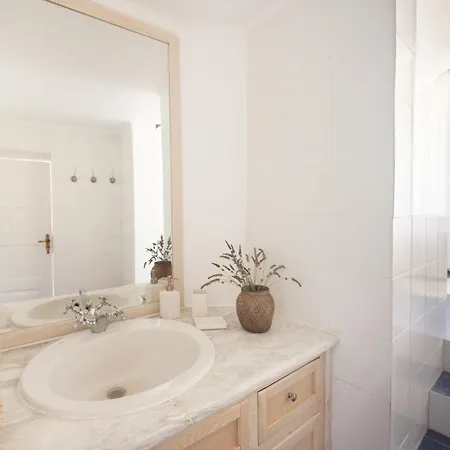 Garden House, 50 M From The Beach, Tinos