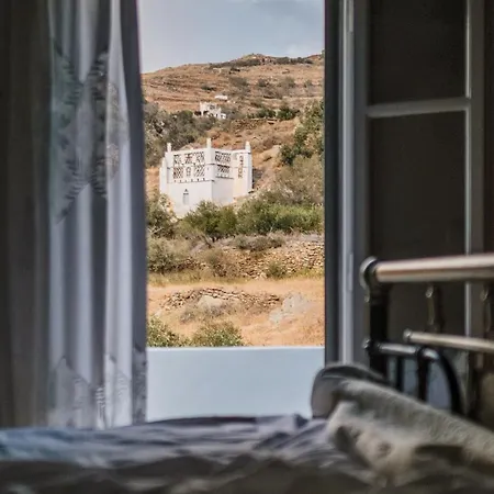 Ferienhaus Garden House, 50 M From The Beach, Tinos Agios Romanos