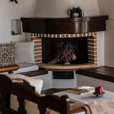 Garden House, 50 M From The Beach, Tinos Ferienhaus