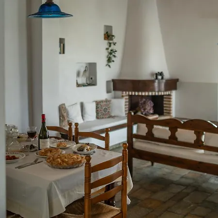 Ferienhaus Garden House, 50 M From The Beach, Tinos *